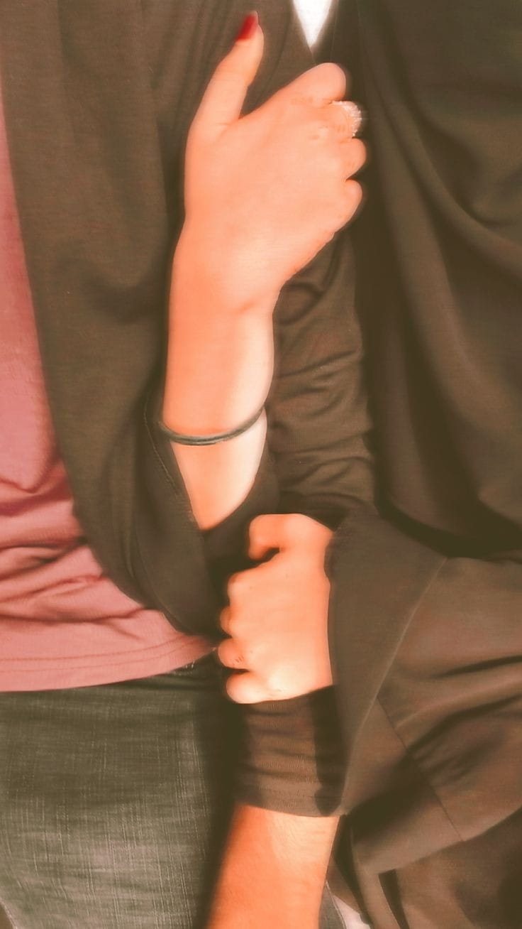 Couple Hand Image Ideas