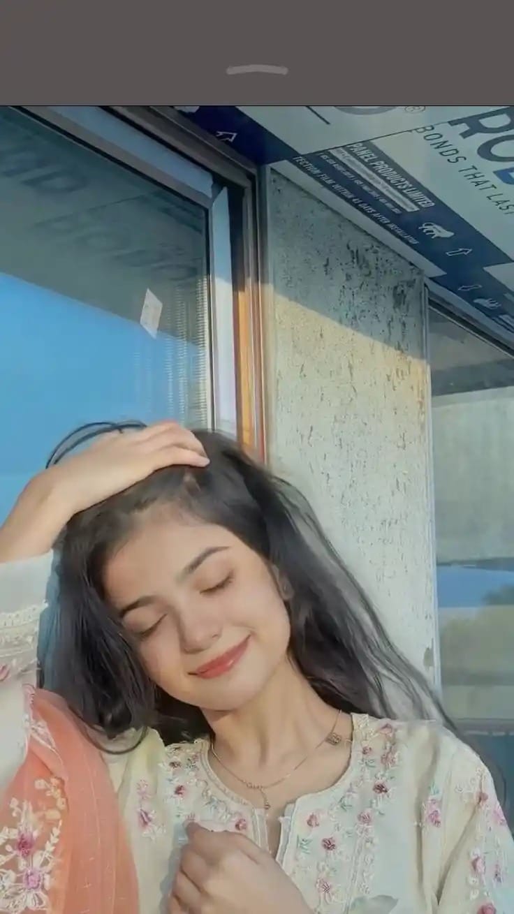 Desi Ladki Ka Photo