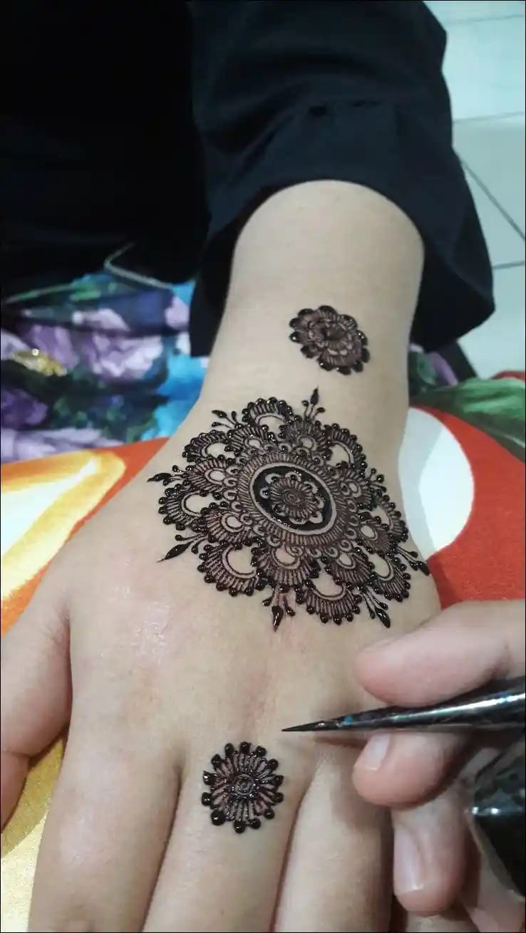 Full Hand Mehndi Design Images