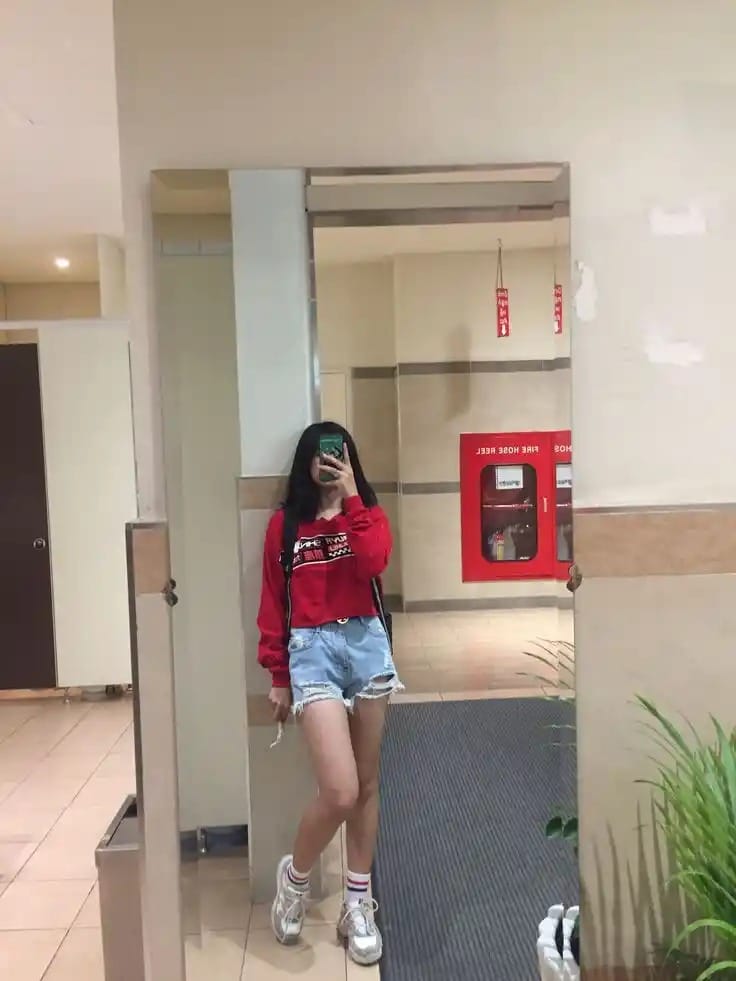 Hidden Face Girl Pictures For Instagram