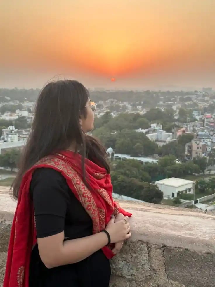 Indian Hidden Face Girl Dp