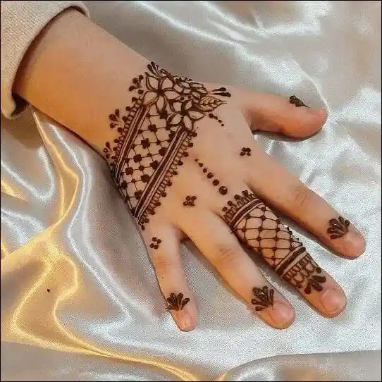 Mehndi Design Simple