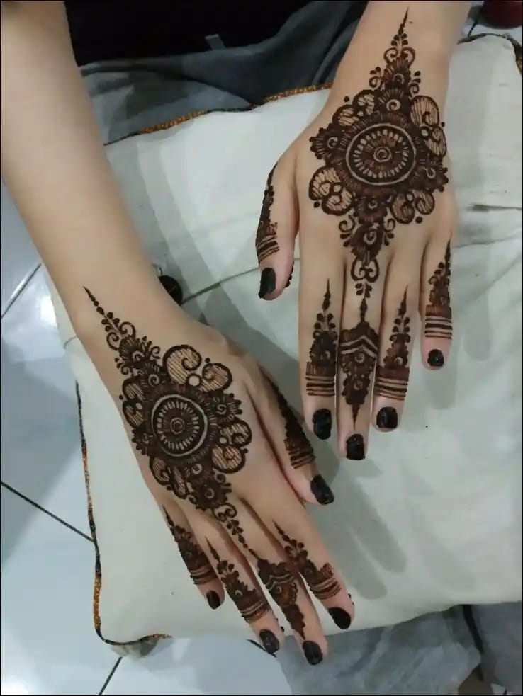 New Mehndi Design Image