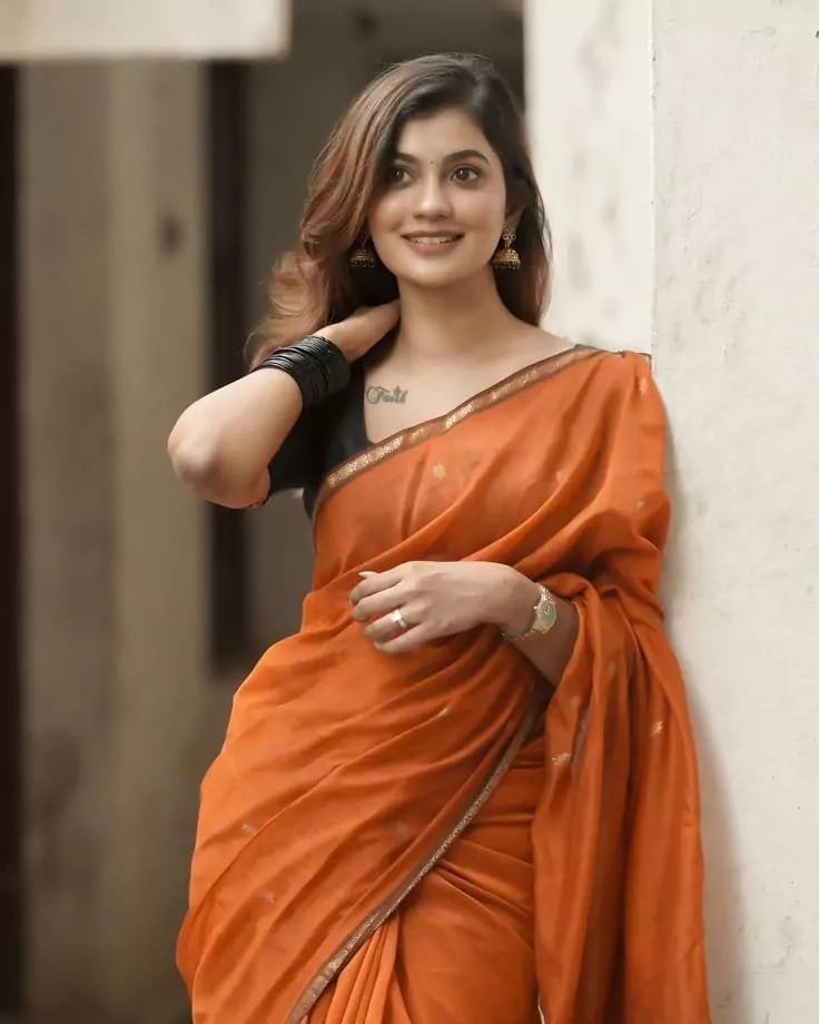 Saree DPz Girl