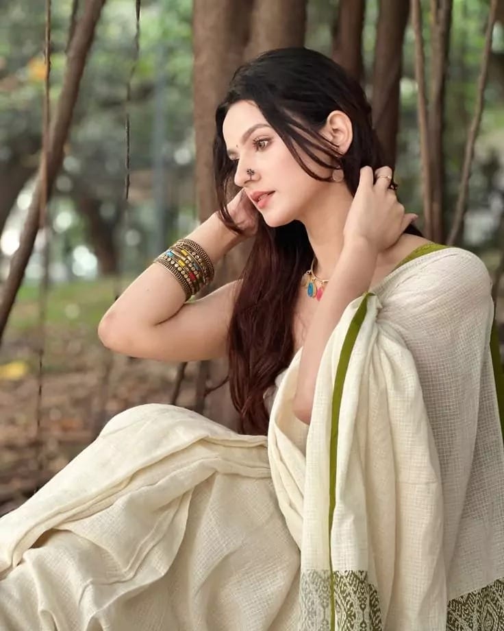 Saree Girl DP