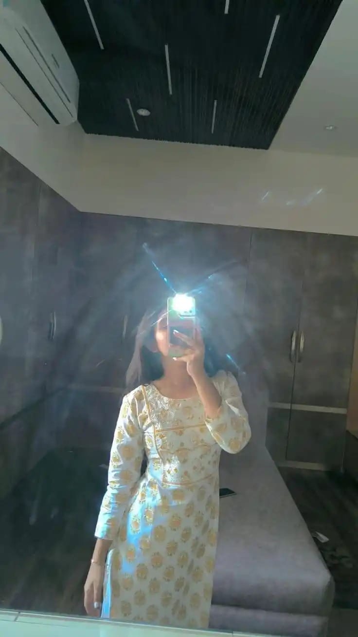 Selfie Hide Face Dp