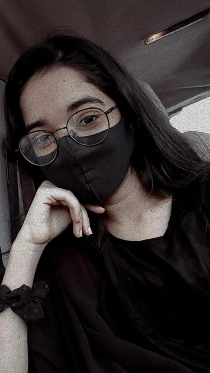 Stylish Ladki Ki Pic
