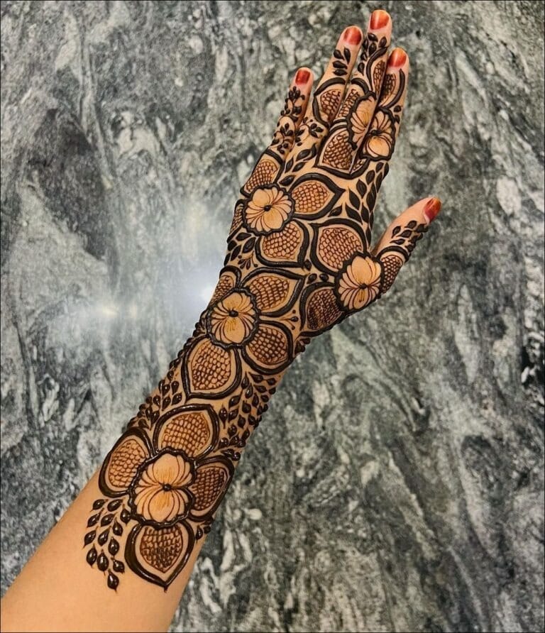 bank hand mehndi design simple