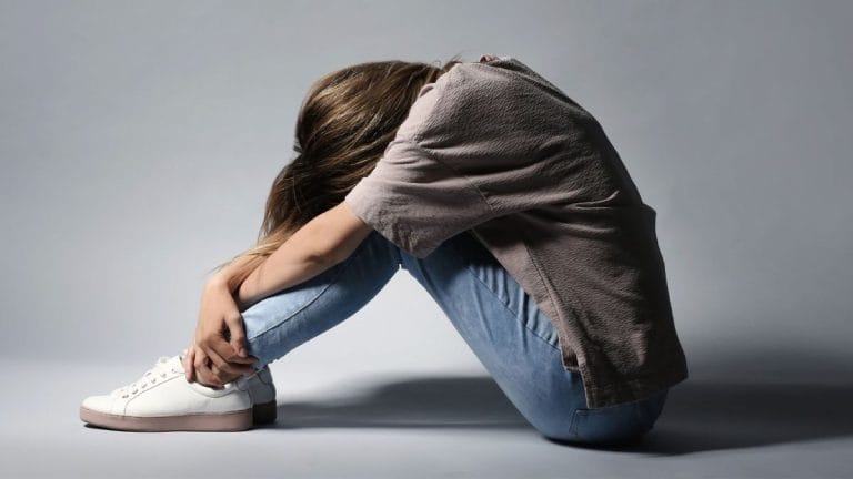 Sad girl dps that say the things we’re not allowed to say out loud