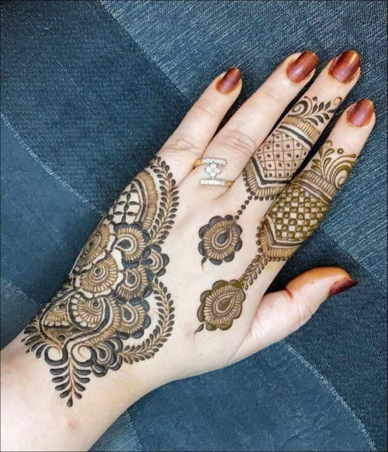 easy modern back hand mehndi design