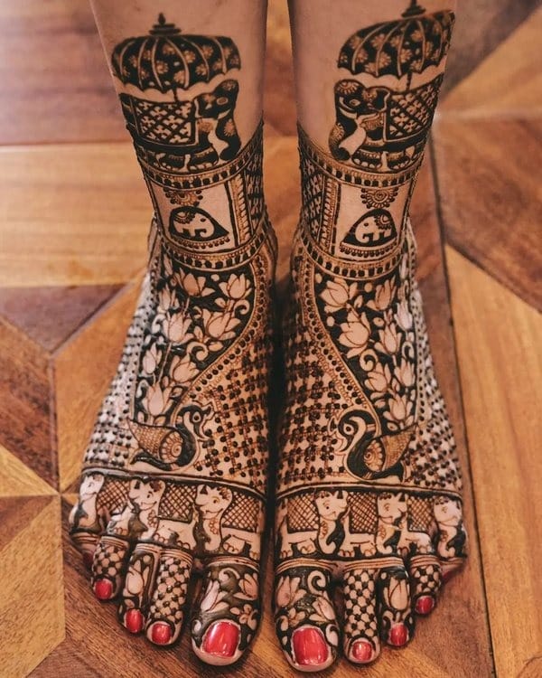 karwa chauth mehndi designs latest