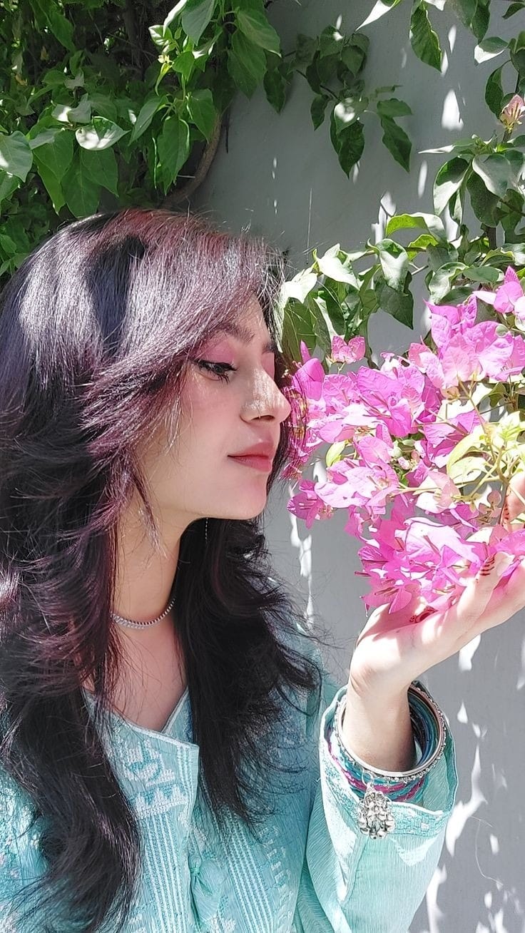 single girl dp cartoon for instagram